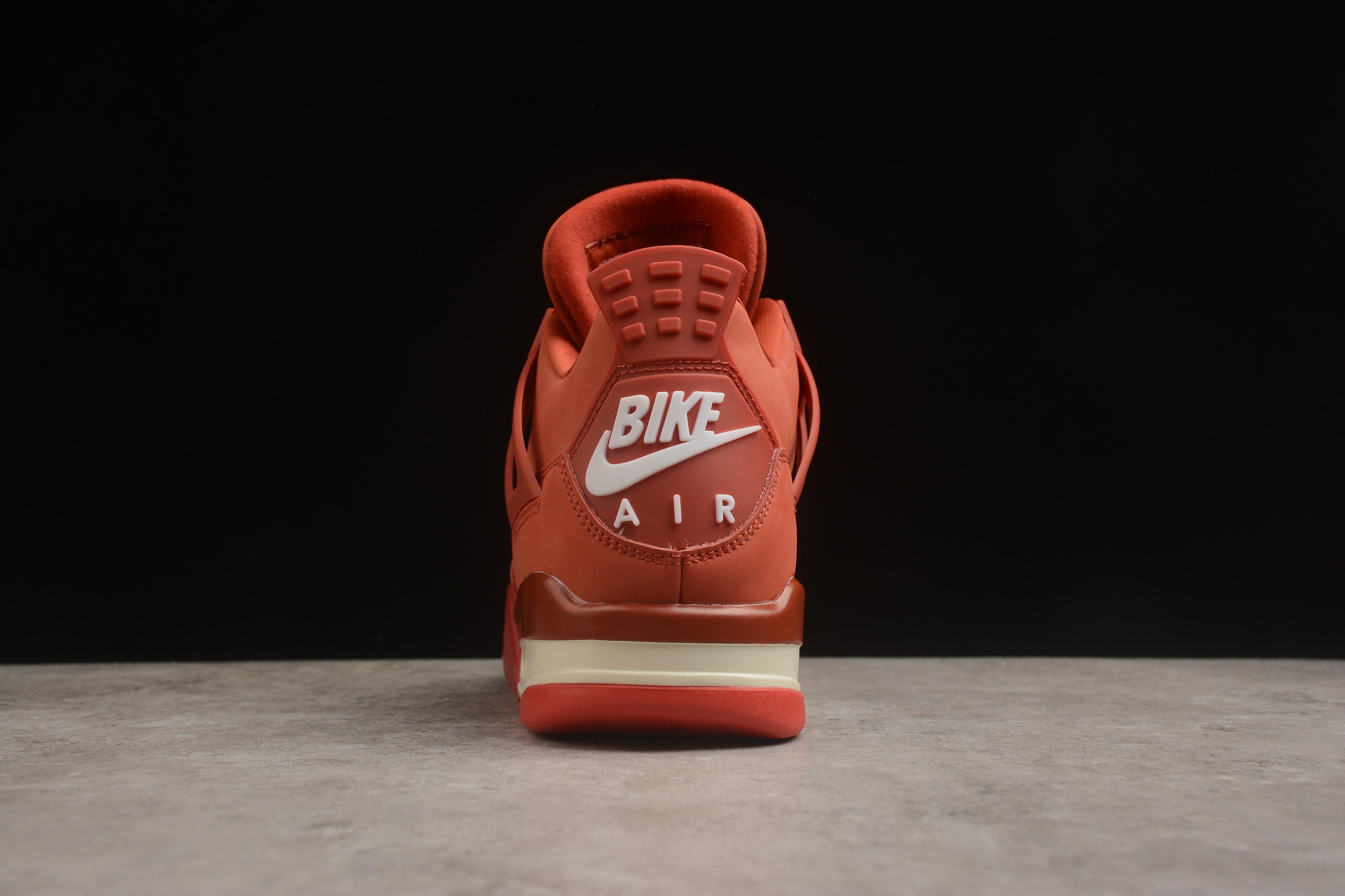 Air Jordan 4 – Rojo