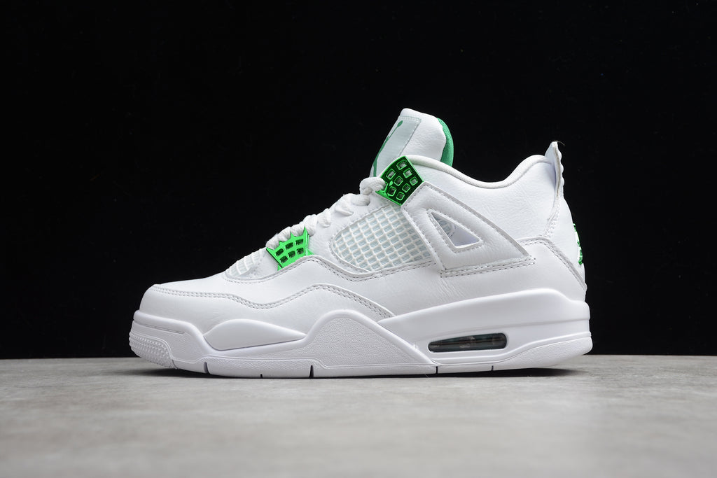 Air Jordan 4 – Blanco Chapas / Verde