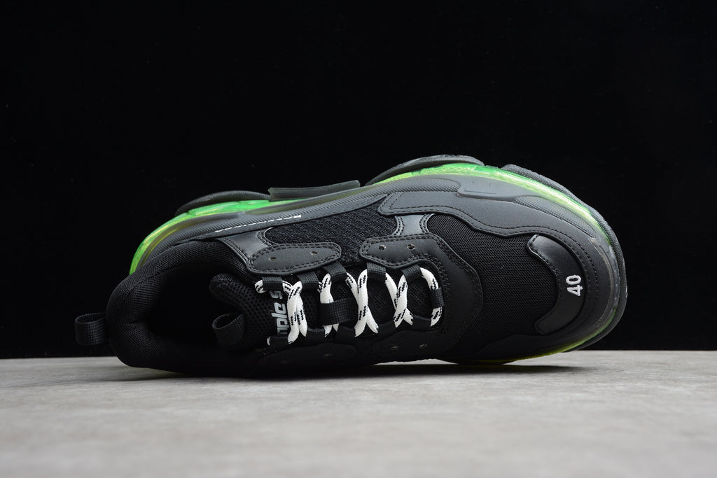 Balenciaga Triple S – Negro / Verde