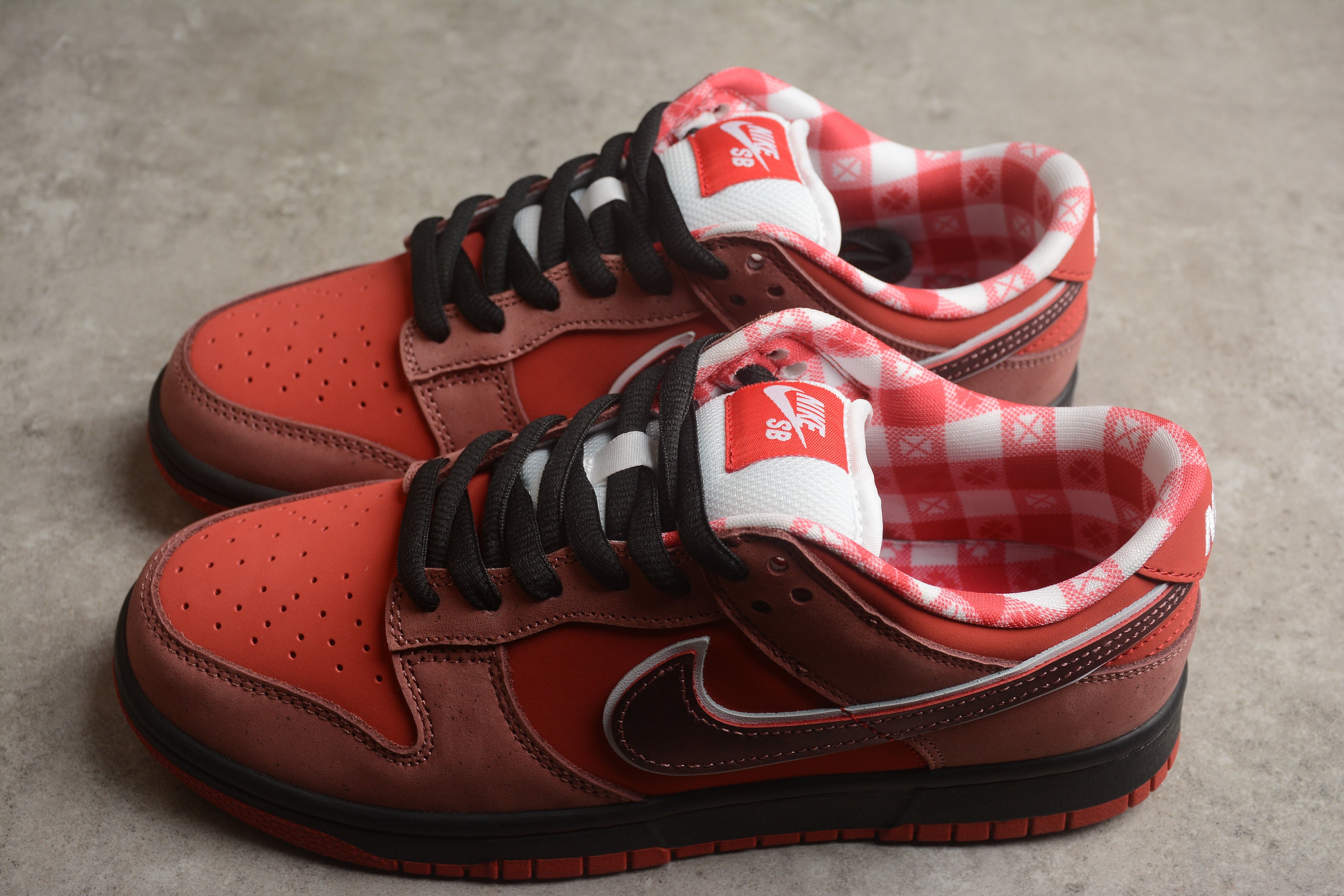 Dunk SB – Granate / Negro
