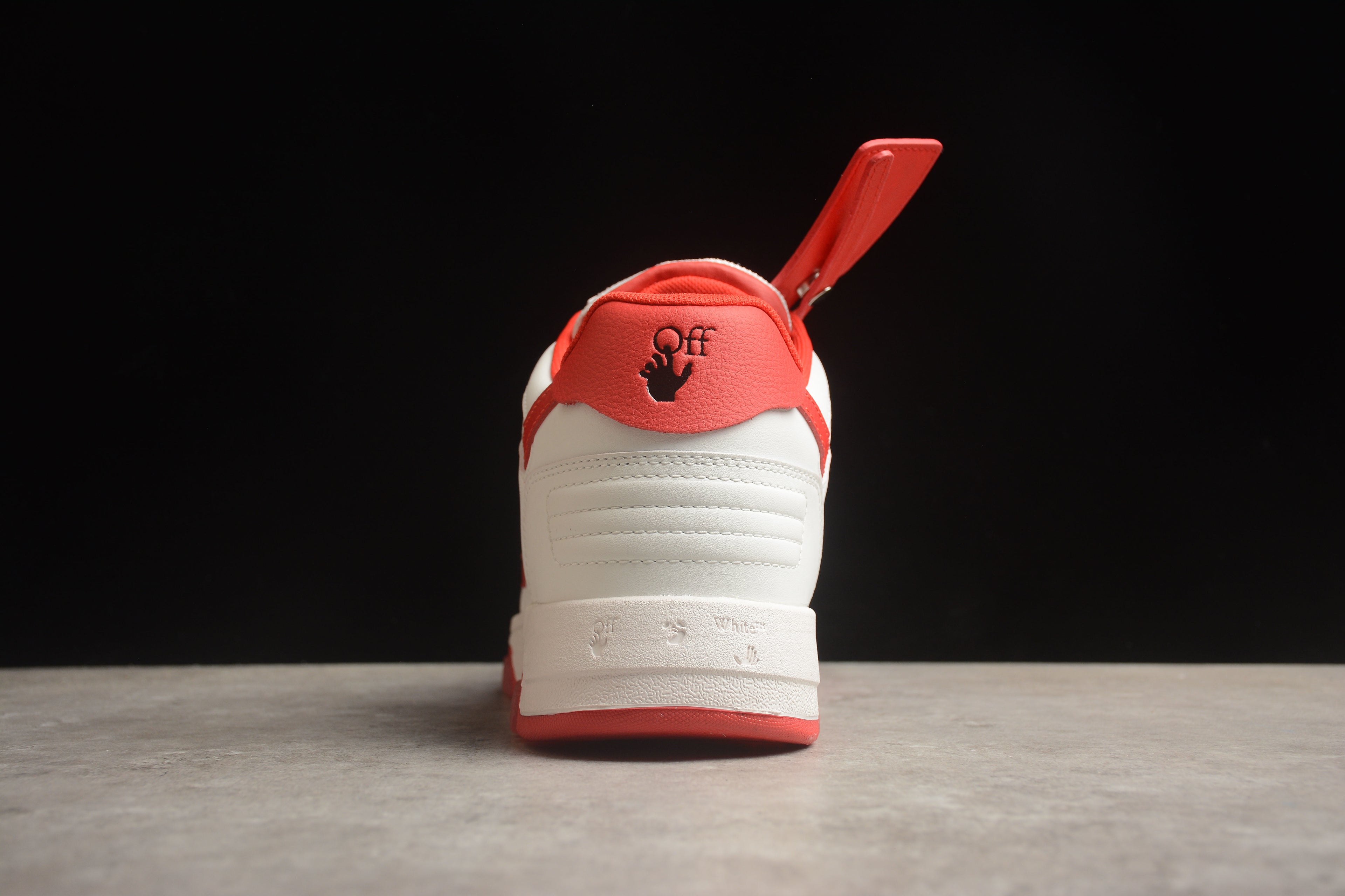 Off-White – Blanco / Rojo