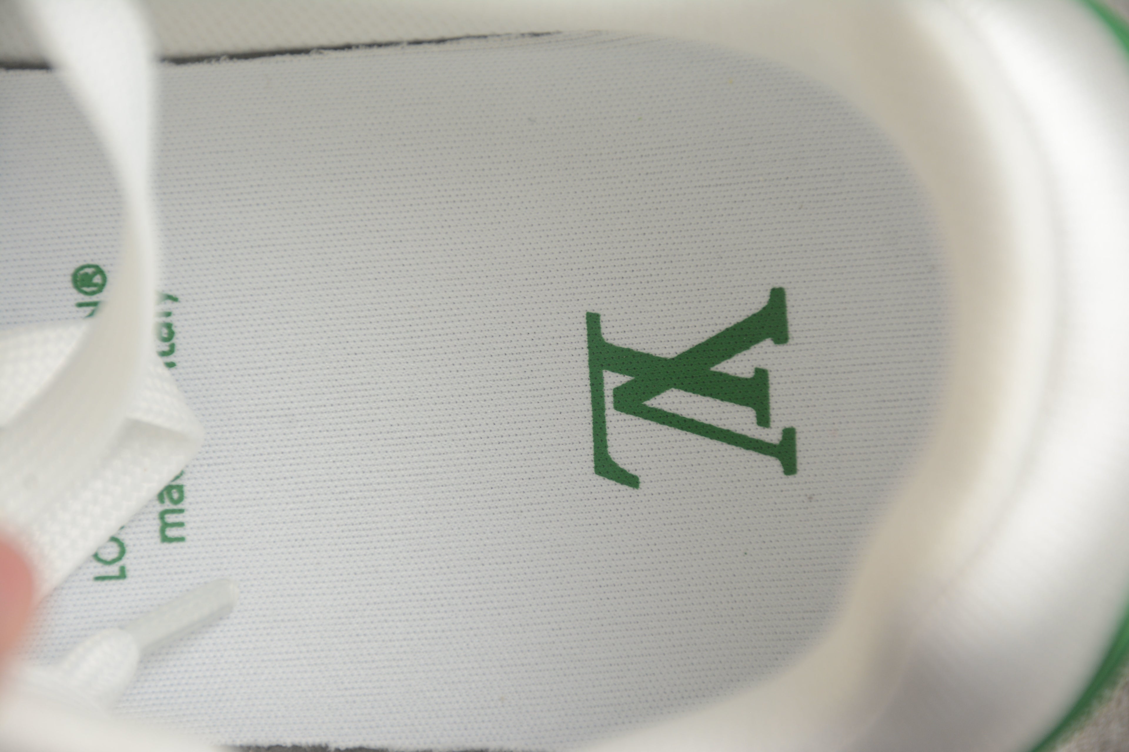 Louis Vuitton Trainer Low – Verde / Blanco