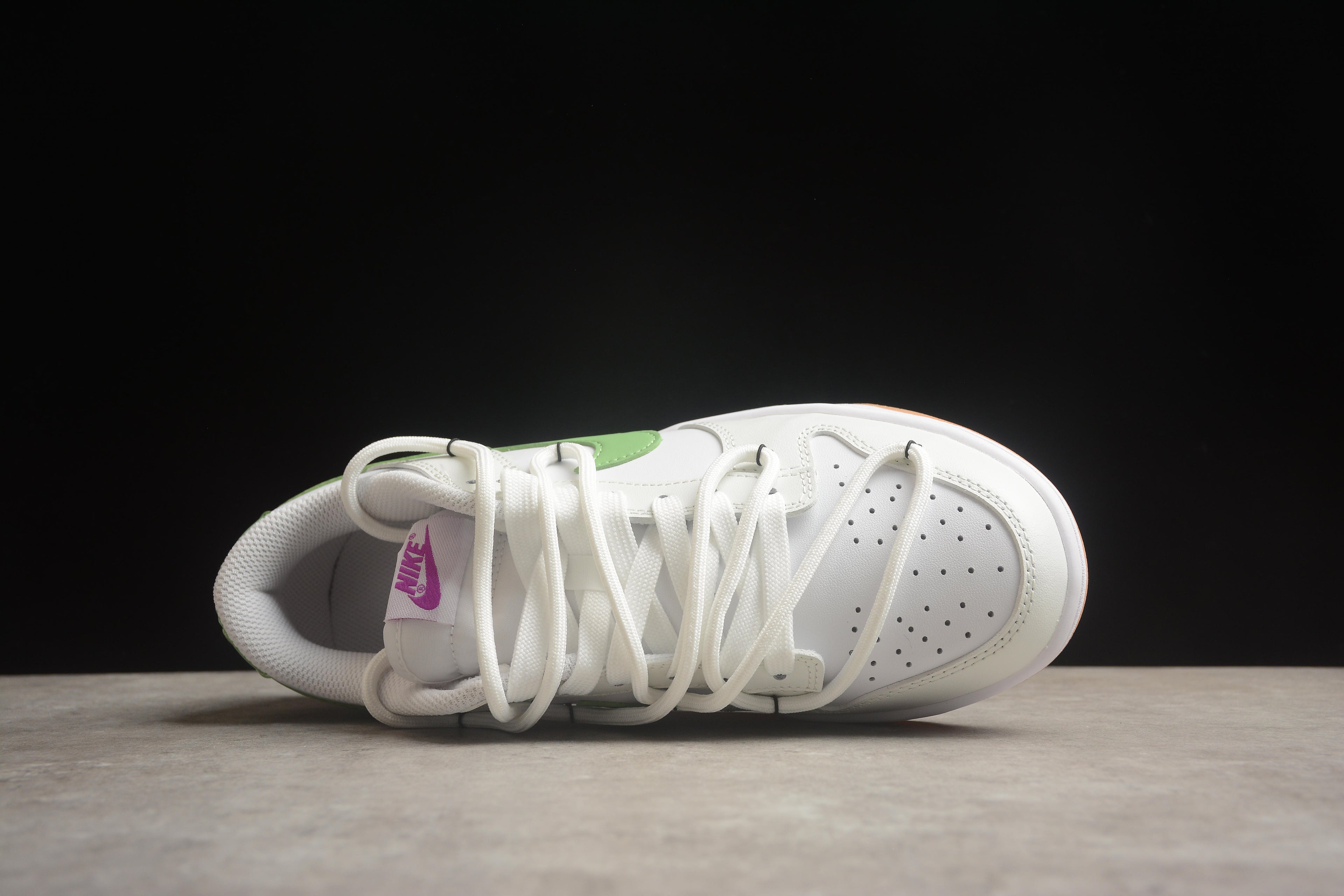 Dunk SB – Blanco / Verde