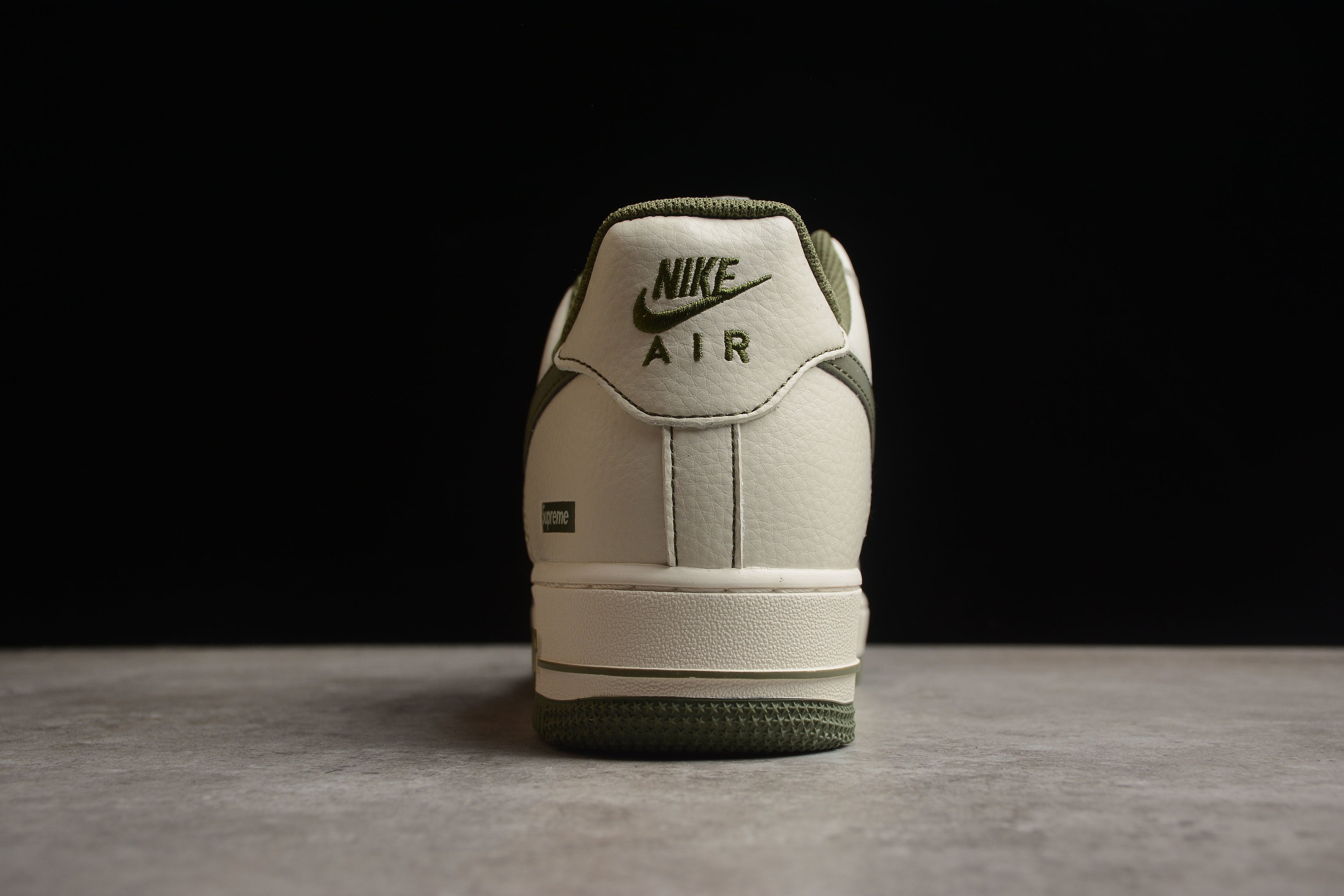 Air Force 1 Low – Beige / Verde