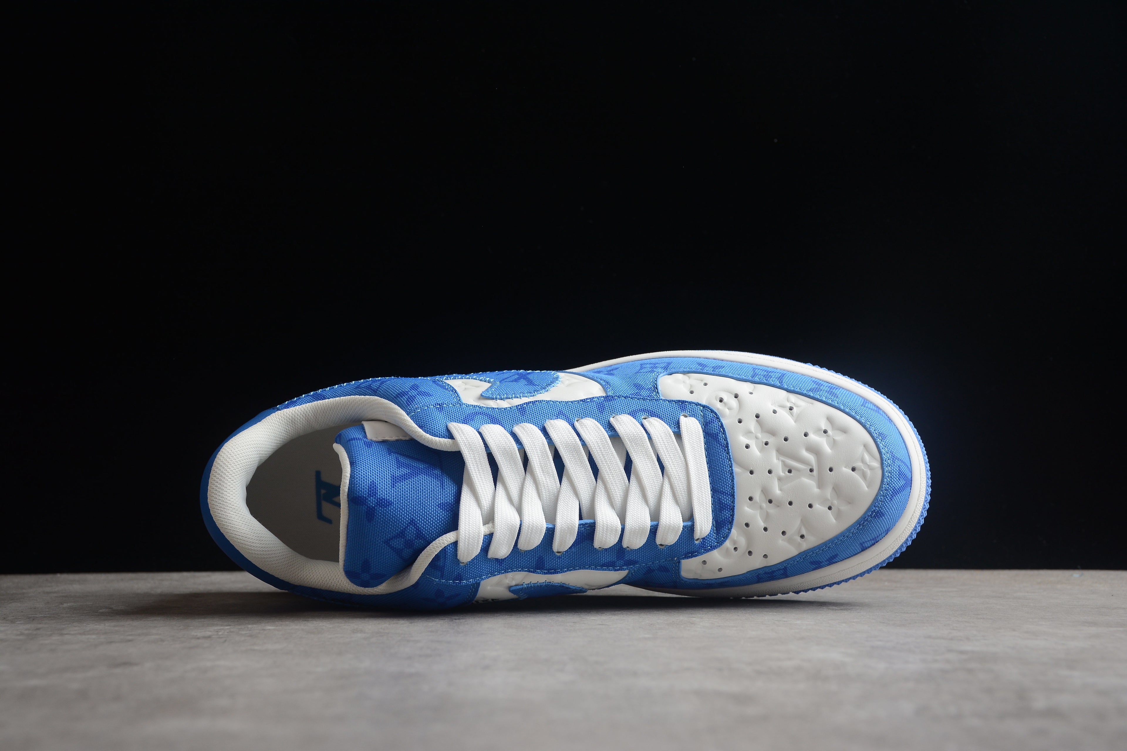 Air Force 1 Low LV – Blanco / Azul