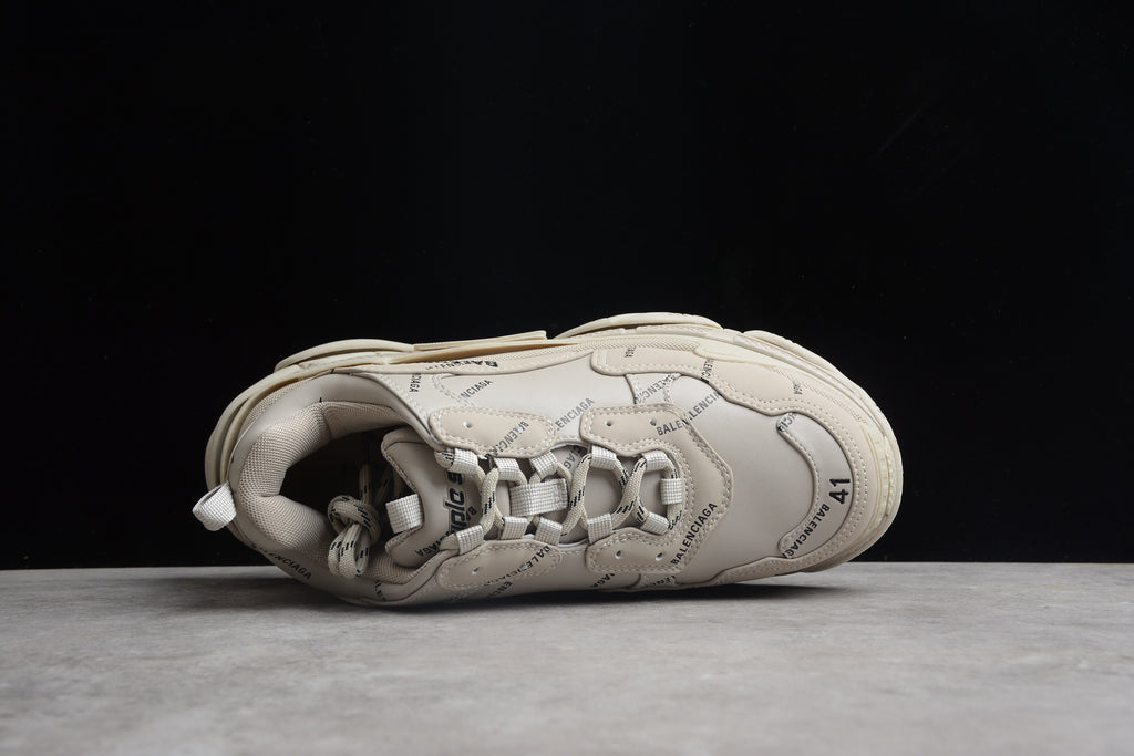 Balenciaga Triple S – Beige