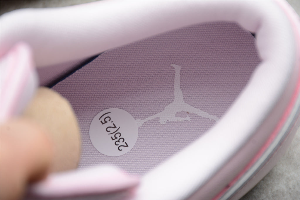 Jordan 1 Low – Rosa / Marrón
