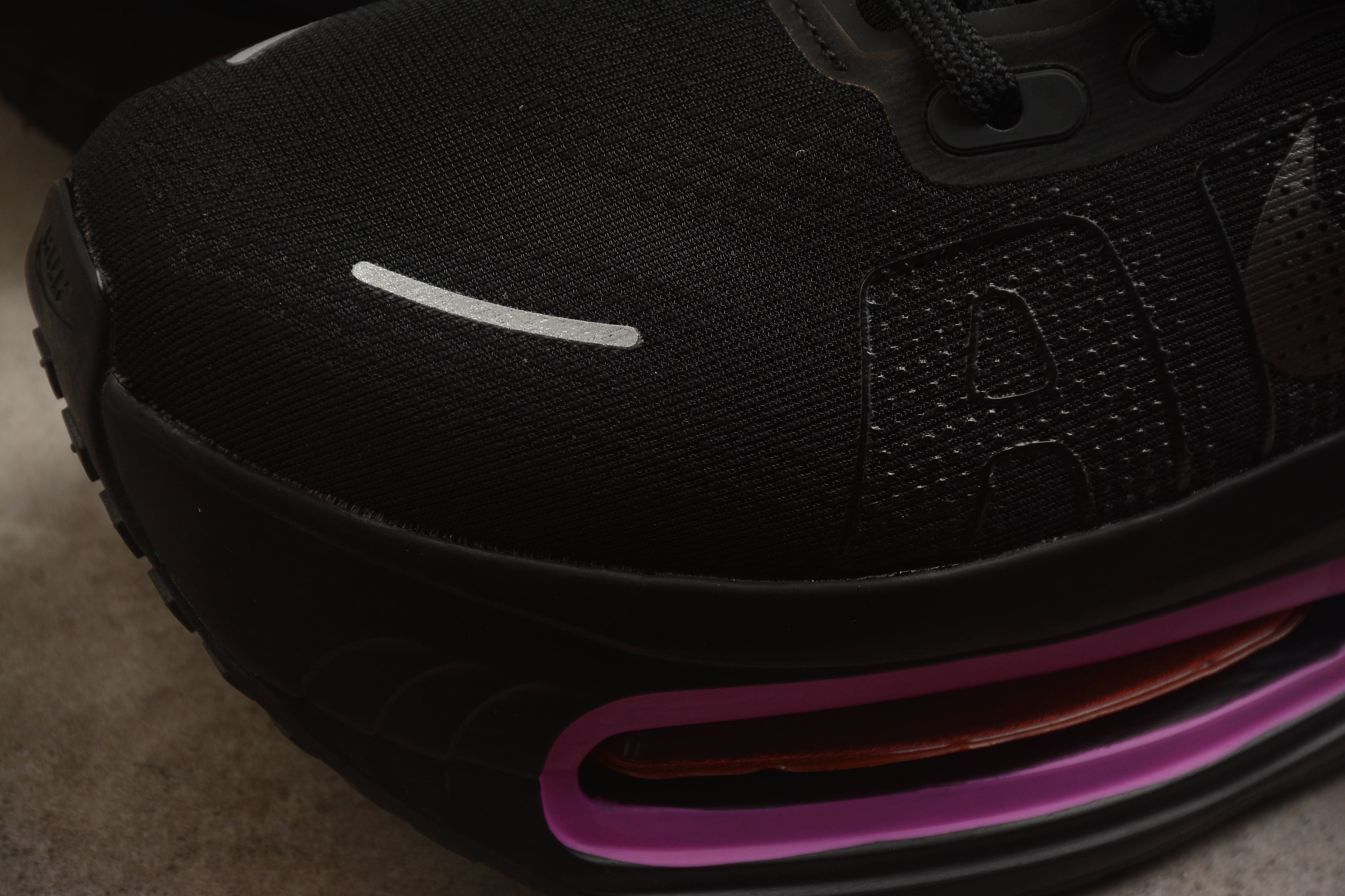 Vomero Premium – Negro / Lila