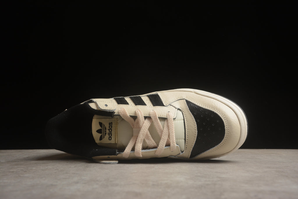 Adidas Forum – Beige / Negro
