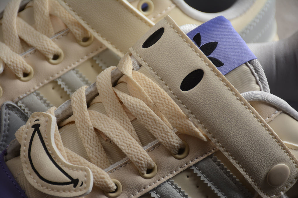 Adidas Forum – Beige con Detalles Azules