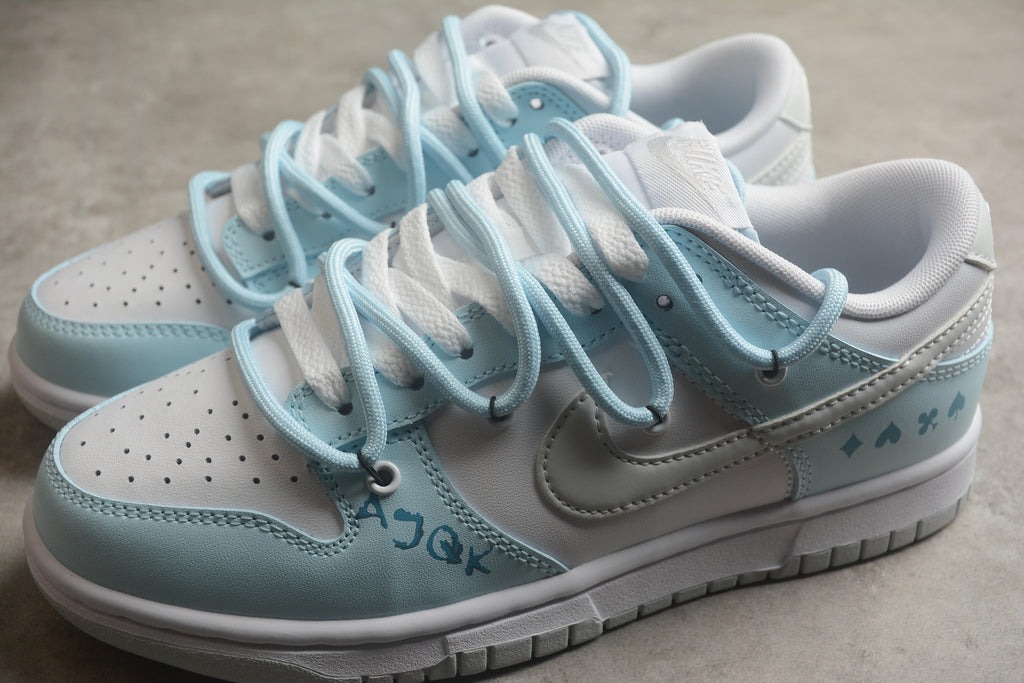 Dunk SB – Azul Claro / Blanco