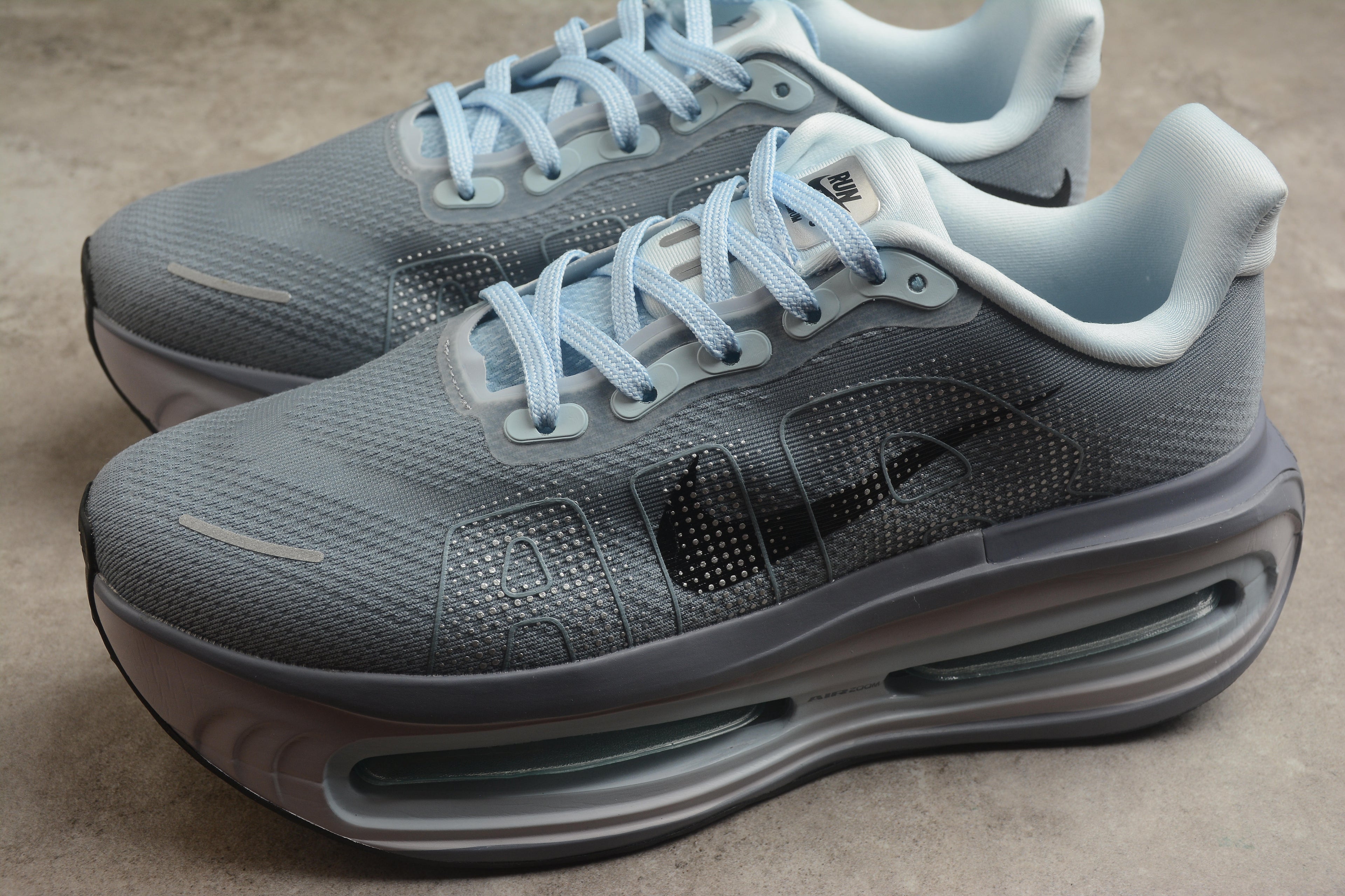 Vomero Premium – Gris
