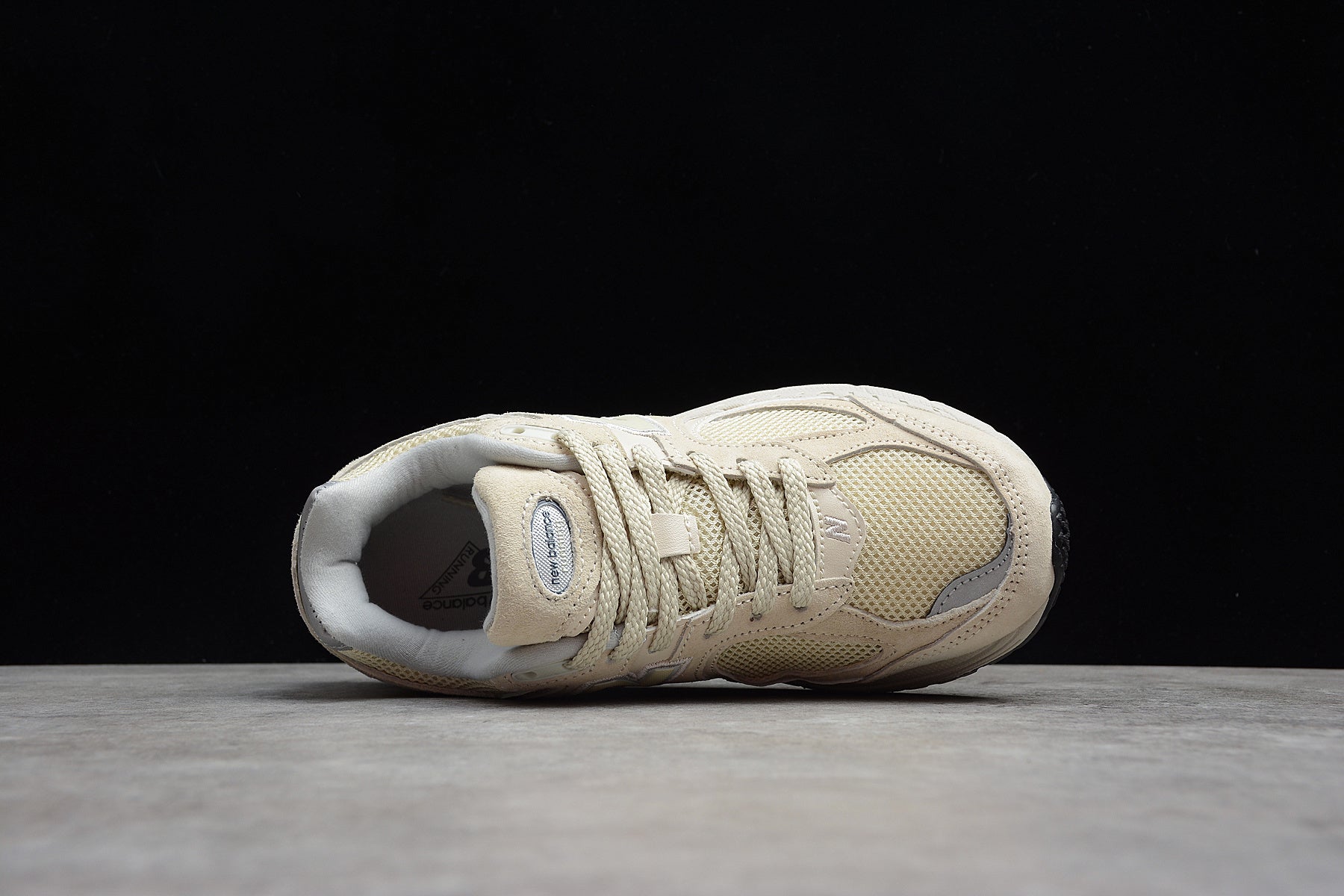 New Balance 2002R – Beige