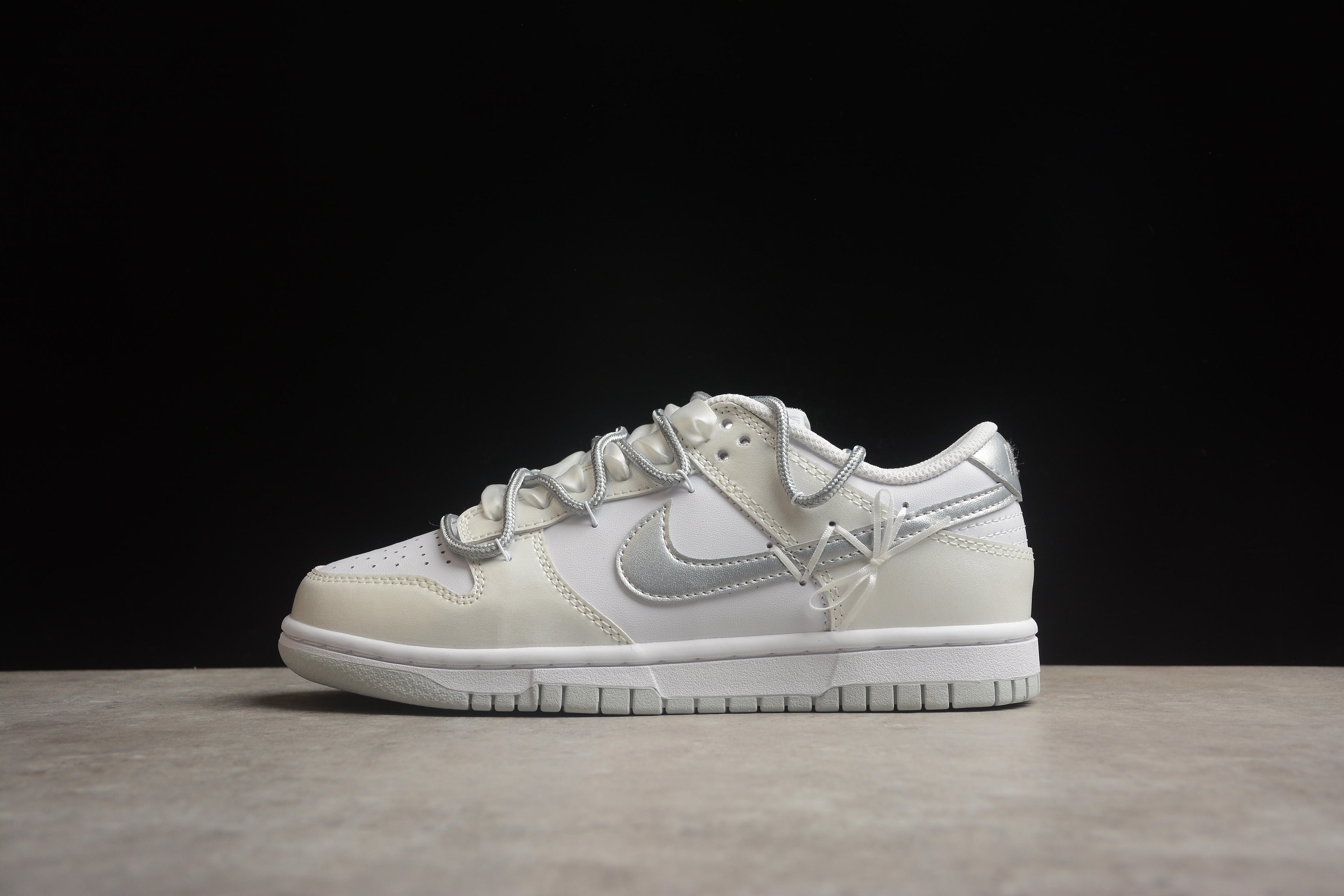 Dunk SB – Gris / Plata
