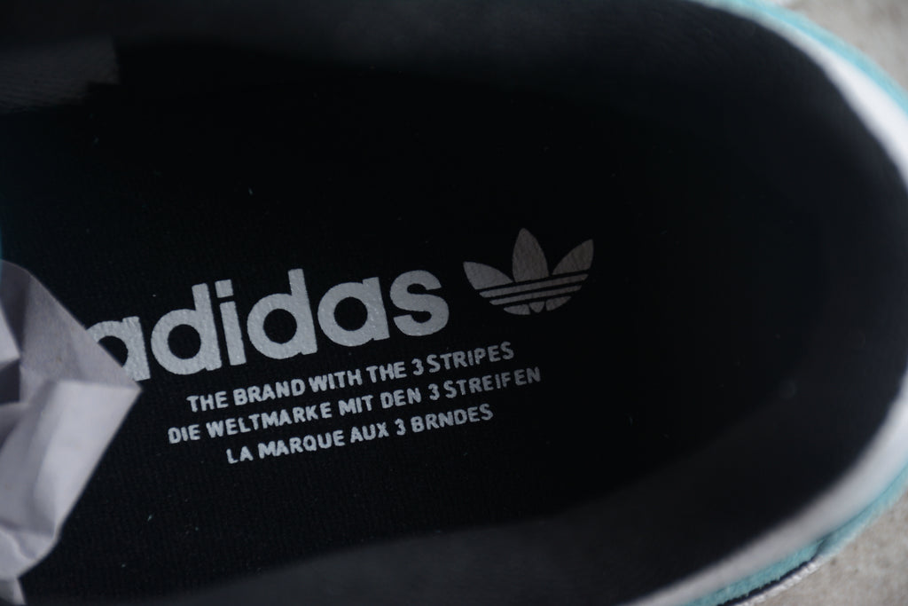 Adidas Forum – Blanco / Negro / Azul