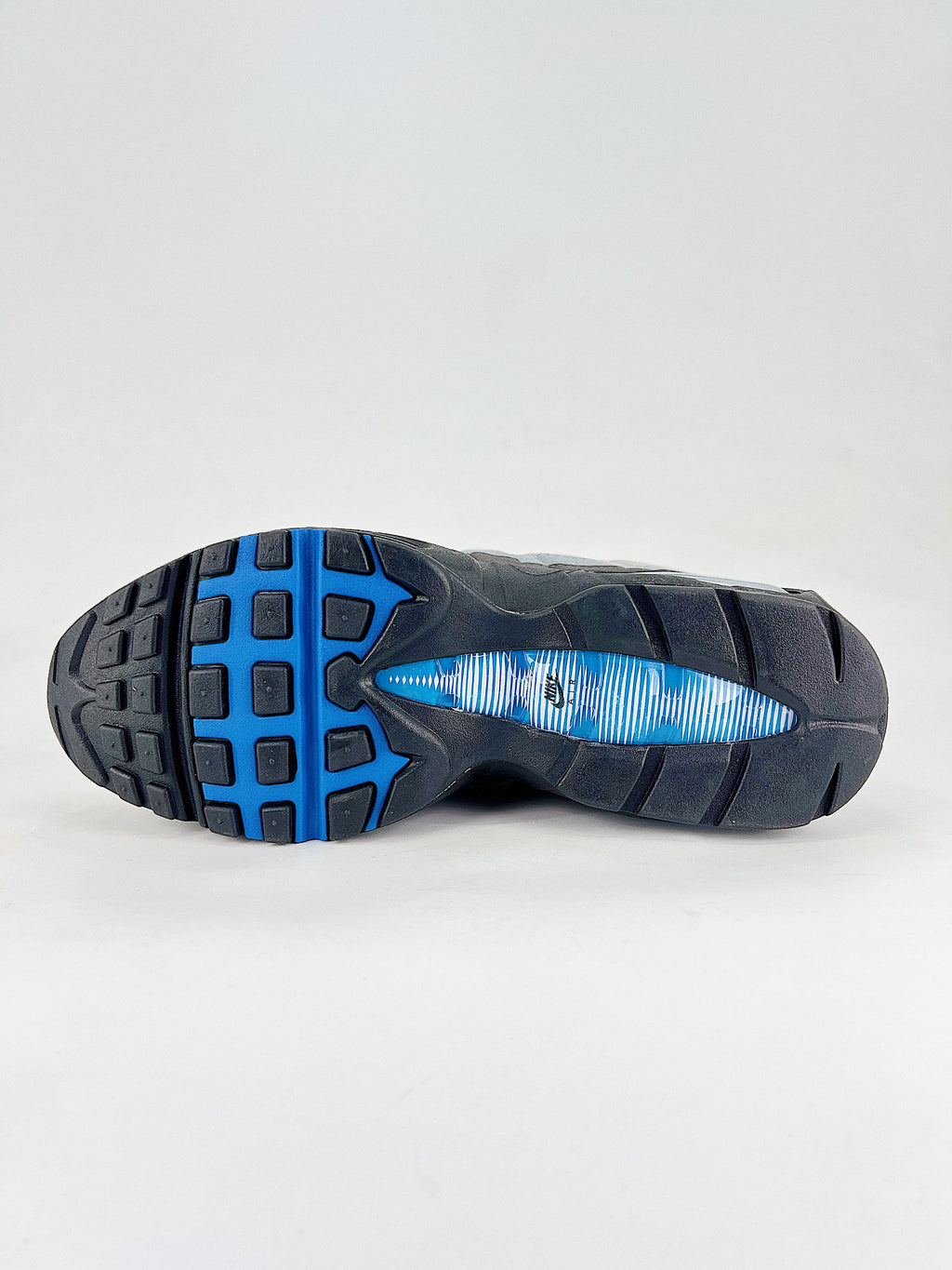Air Max 95 – Negro / Blanco / Azul