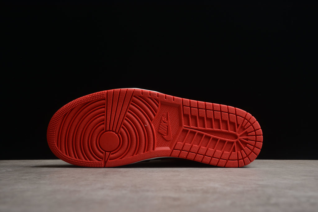 Air Jordan 1 Mid – Negro / Rojo