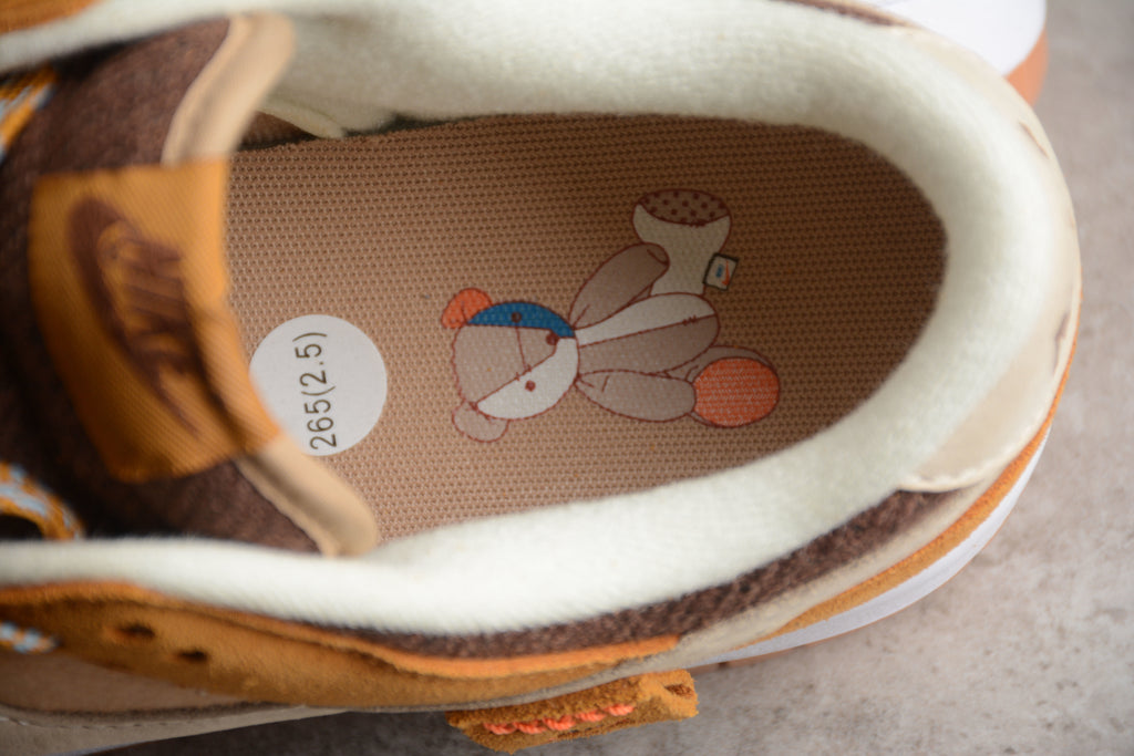 Dunk SB – Naranja / Salmón