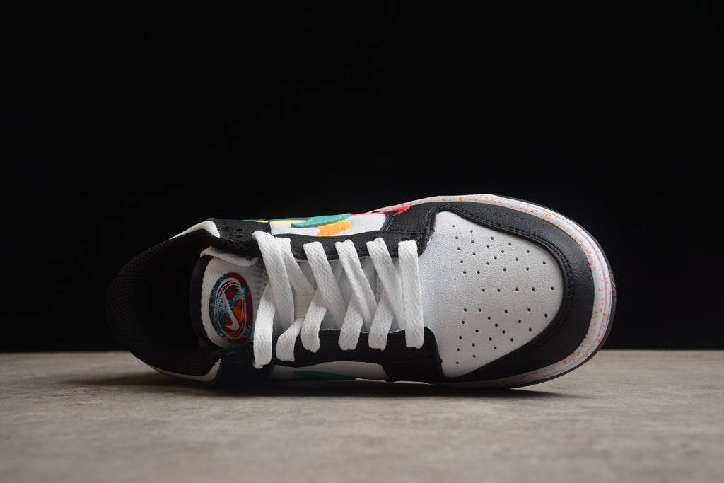 Dunk SB – Negro / Gris / Naranja / Verde