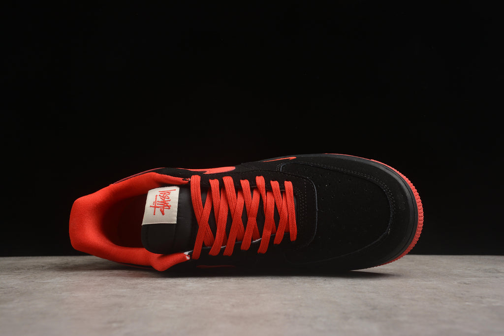 Air Force 1 Low – Negro / Rojo