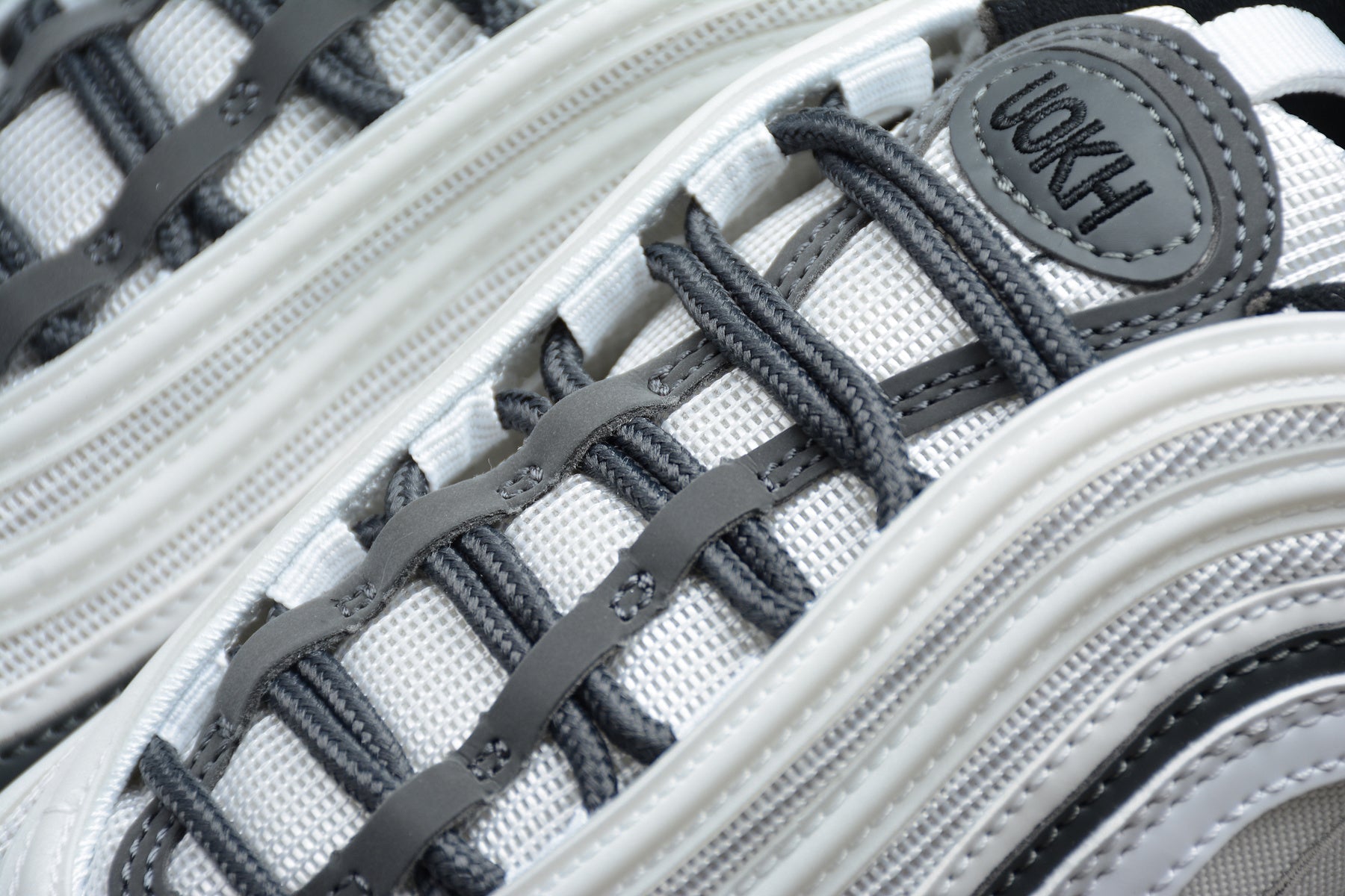 Air Max 97 – Blanco / Negro
