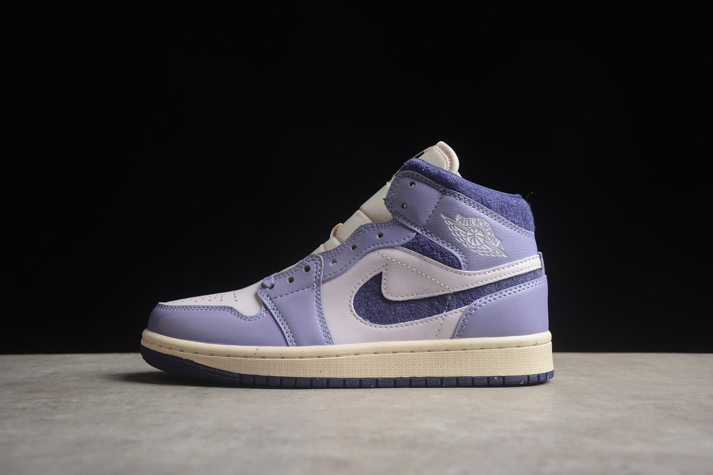 Air Jordan 1 Mid – Lila