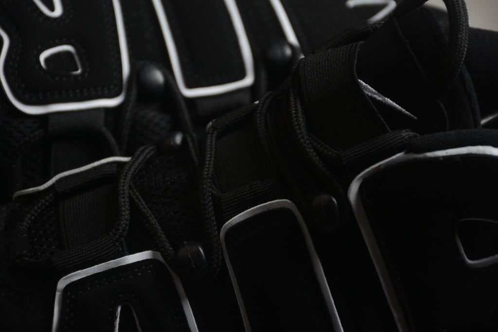 Air More Uptempo – Negro / Blancas