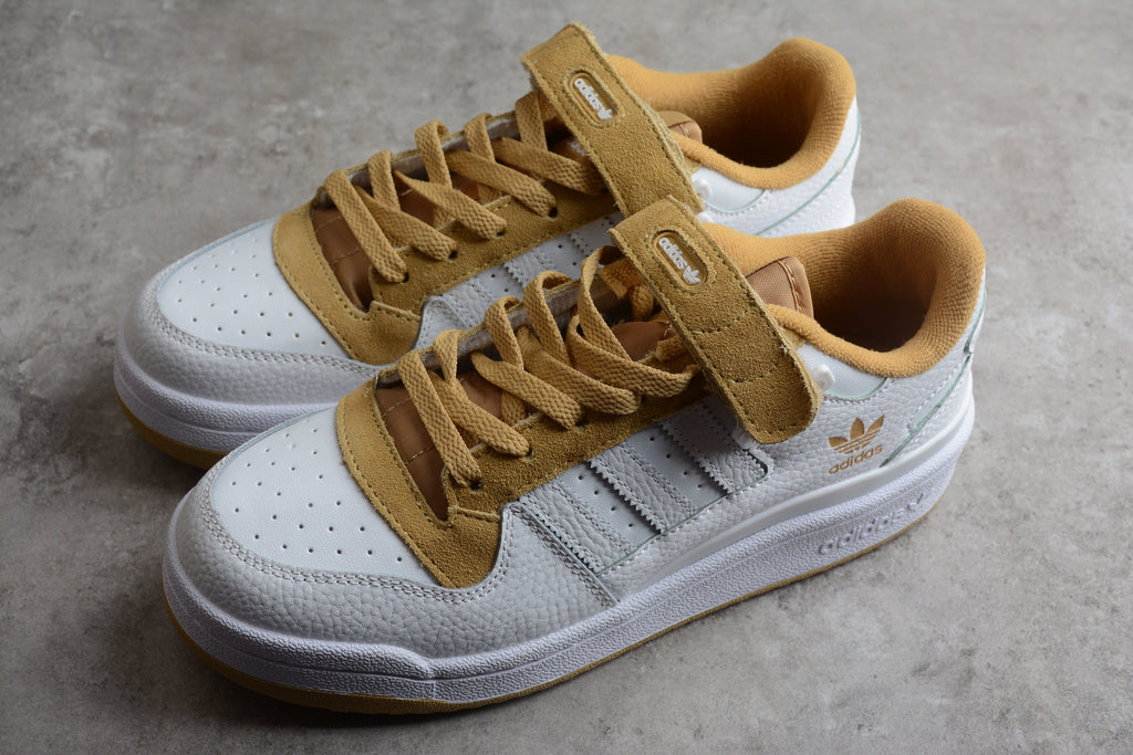Adidas Forum – Blanco / Marrón