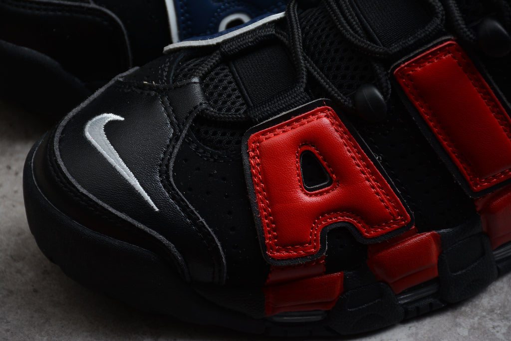 Air More Uptempo – Negro / Rojo / Azul