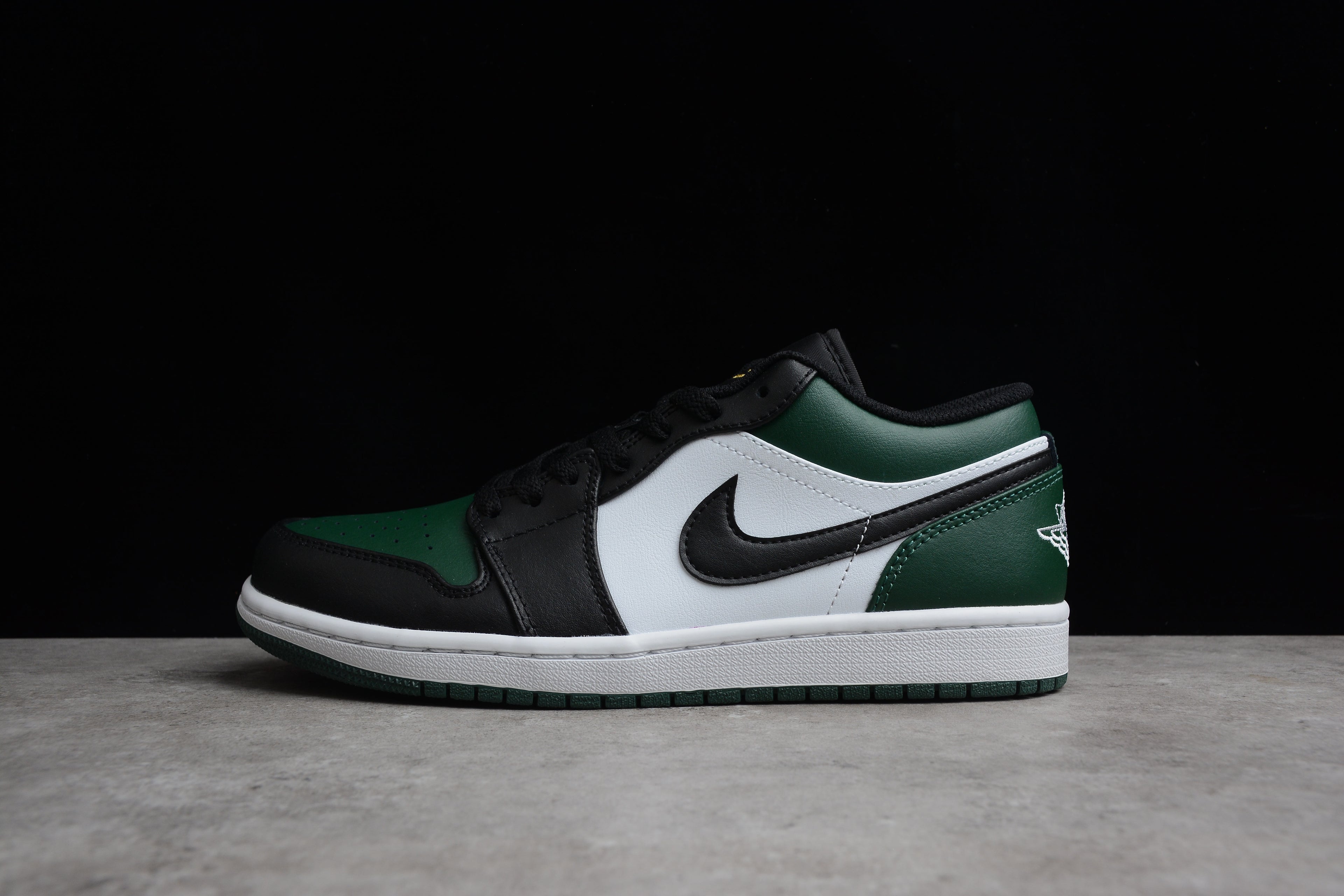 Jordan 1 Low – Verde / Negro / Blanco