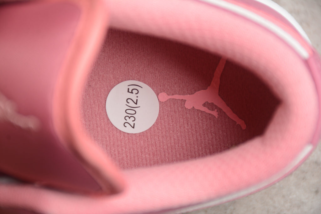 Jordan 1 Low – Rosa / Blanco