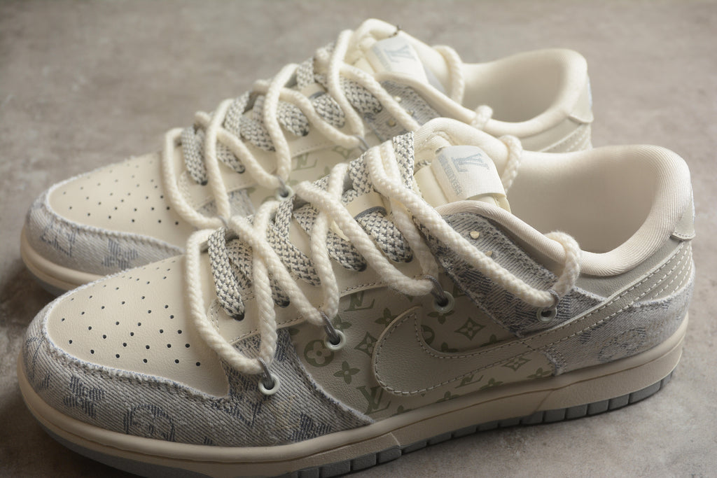 Dunk SB – Azul / Blanco LV