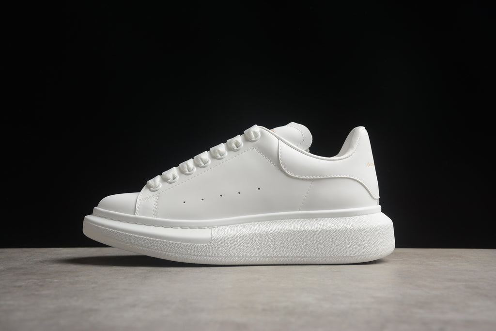 Alexander McQueen – Blanco / Letras Doradas