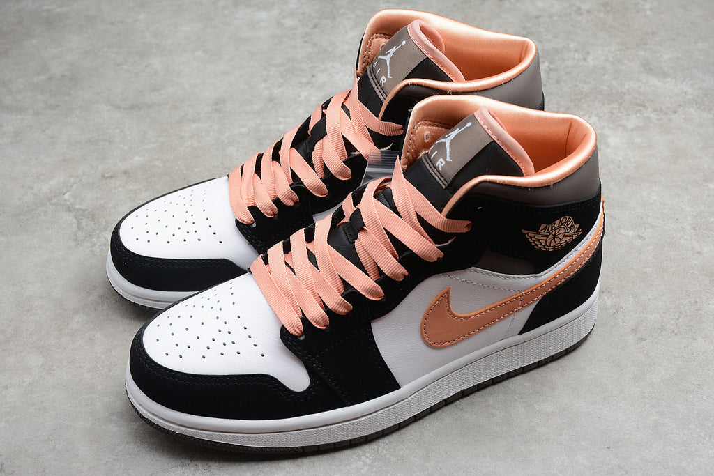 Air Jordan 1 Mid – Negro / Rosa