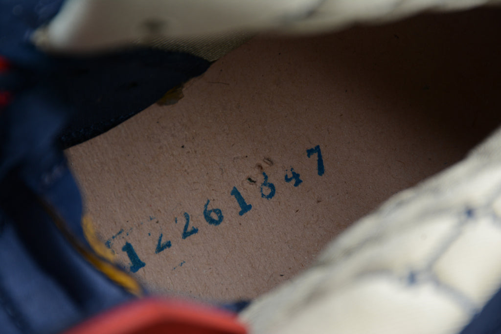 Air Jordan 6 – Azul Oscuro