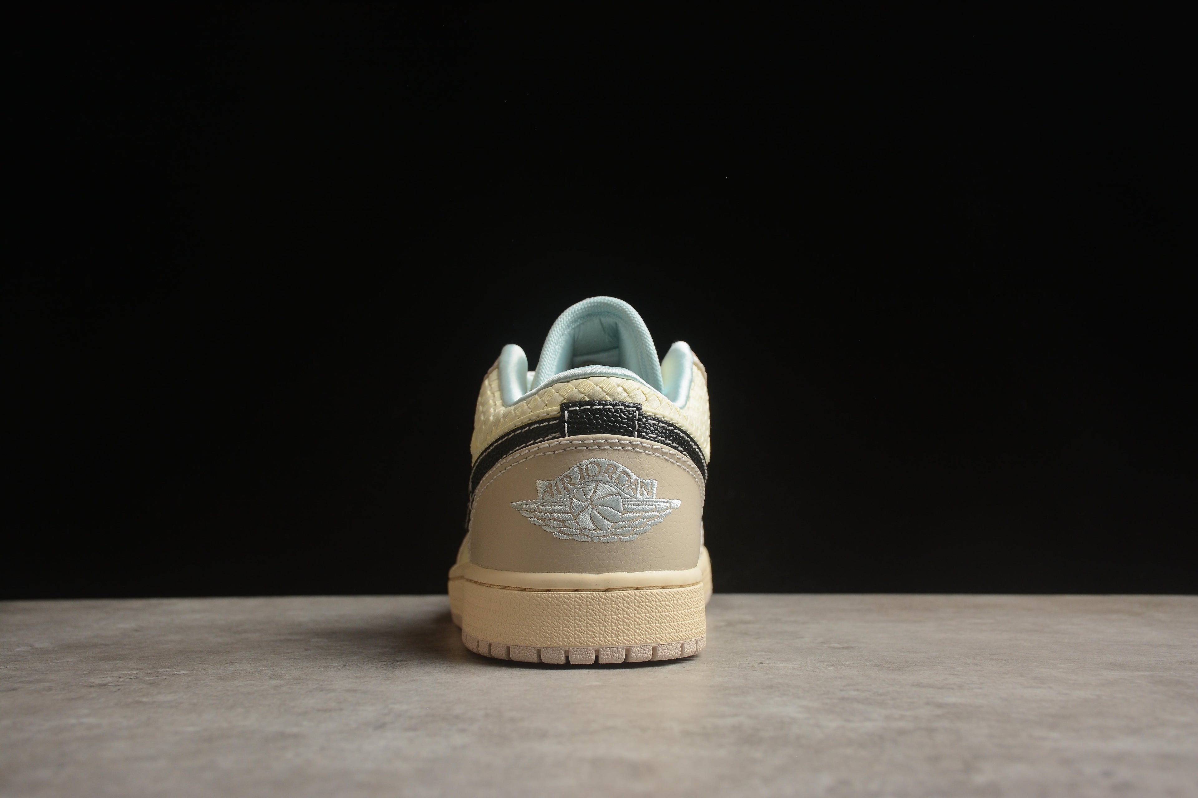 Jordan 1 Low – Beige Full