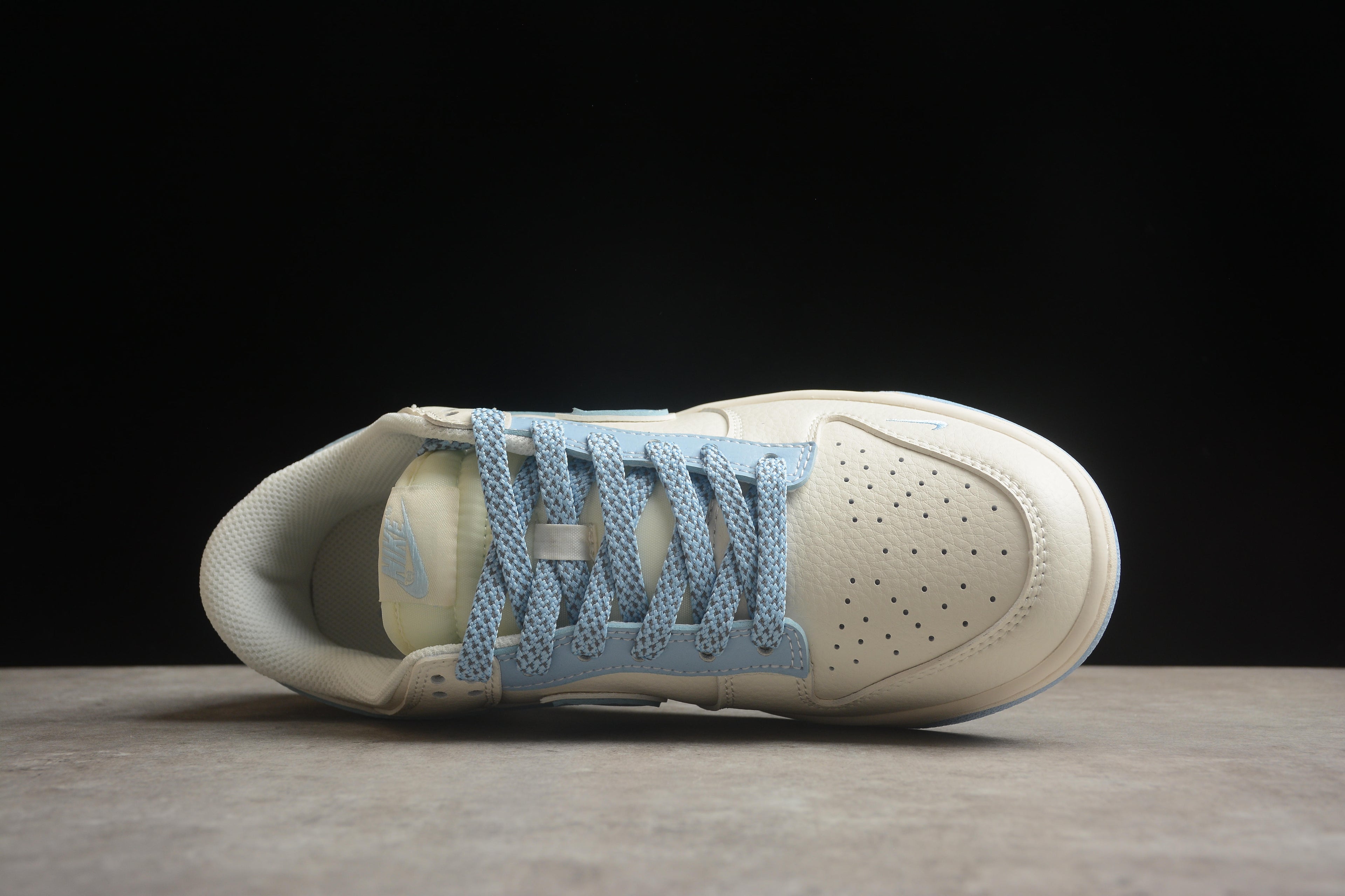 Dunk SB Supreme – Beigie / Azul