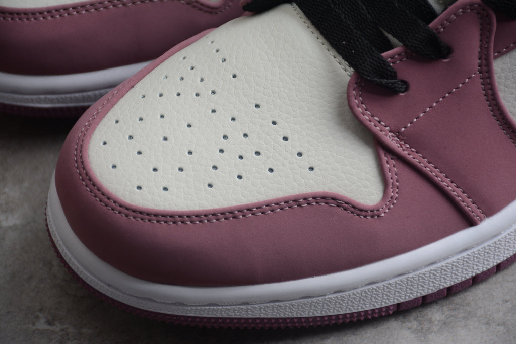 Air Jordan 1 Mid – Lila / Beige