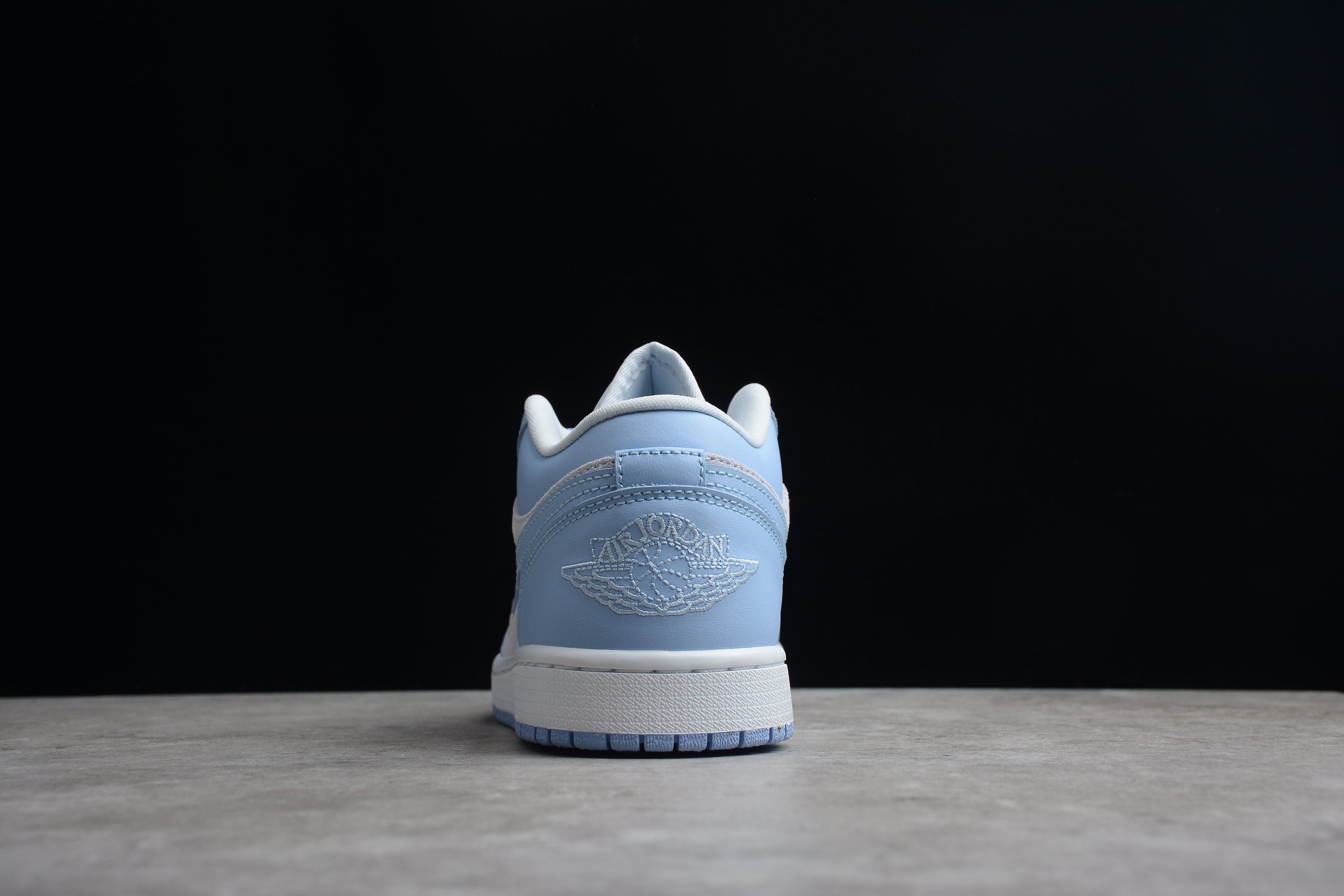 Jordan 1 Low – Azul / Gris