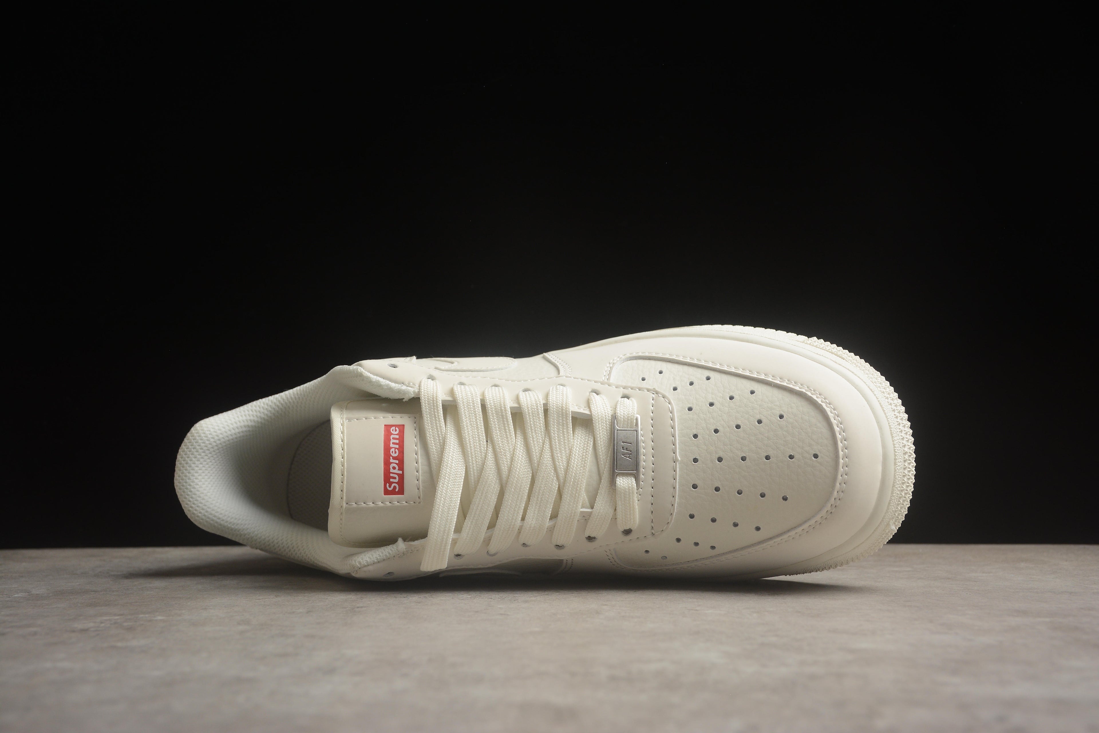 Air Force 1 Low – Blanco Supreme