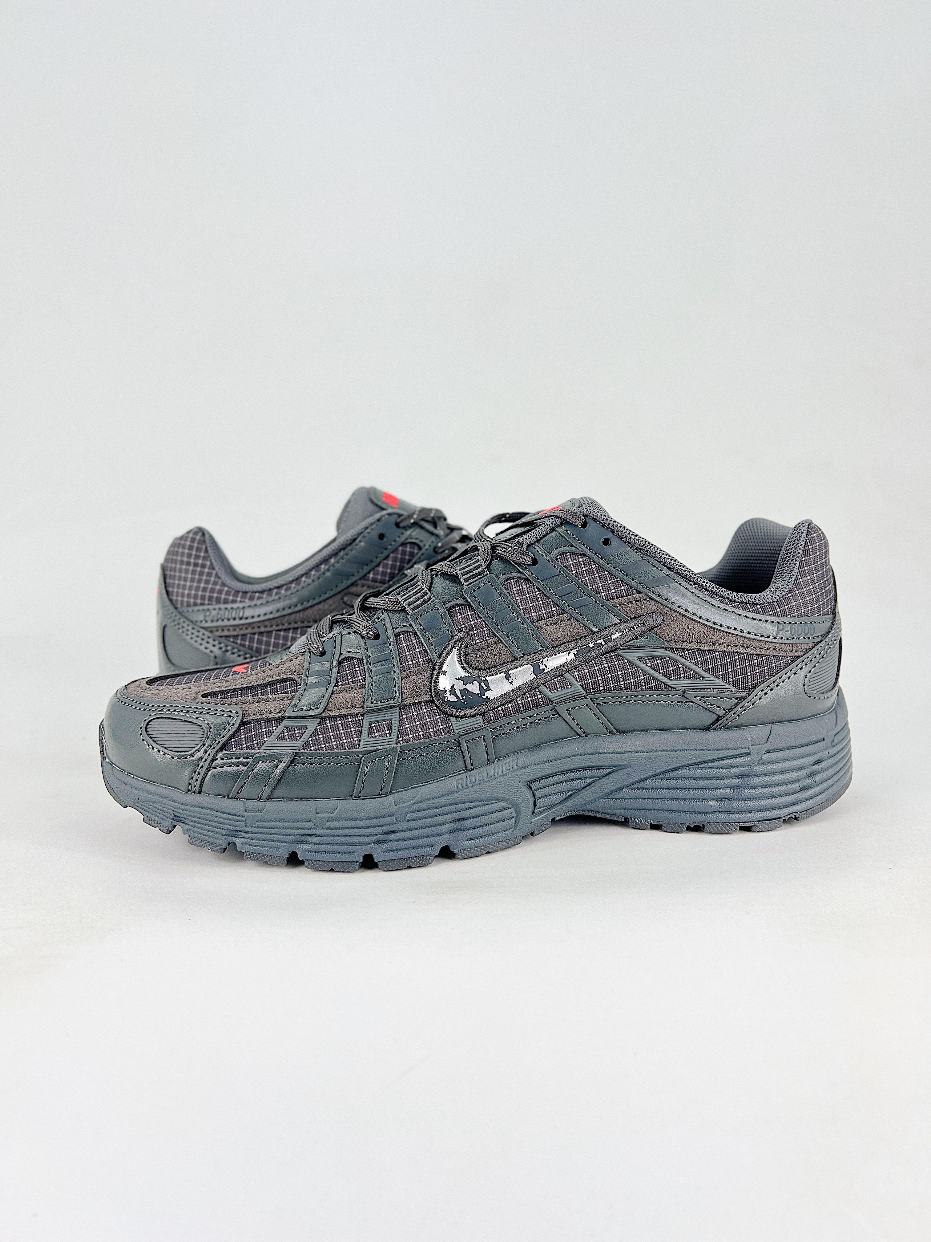 P-6000 – Gris