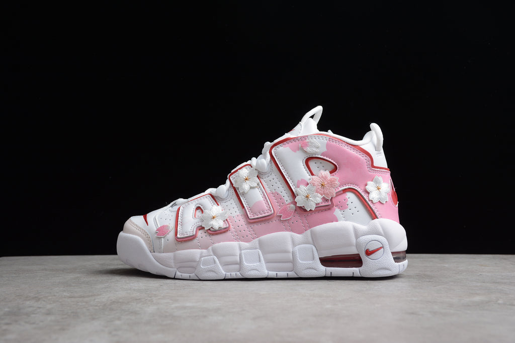 Air More Uptempo – Rosa con Flores