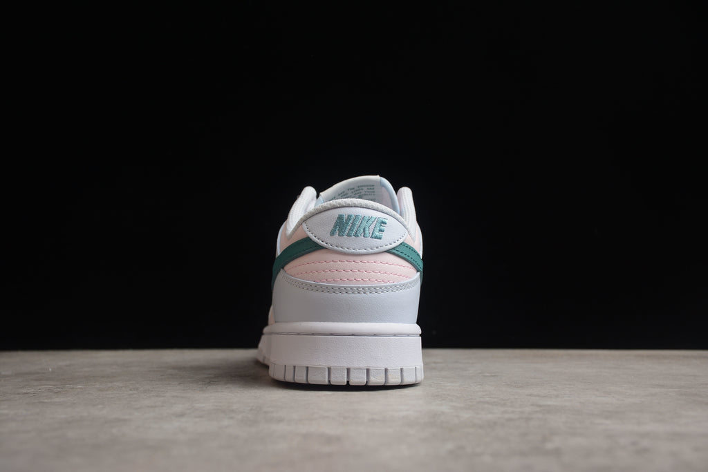 Dunk SB – Gris / Rosa / Turquesa