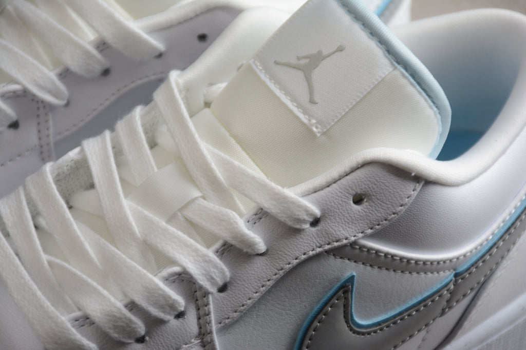 Jordan 1 Low – Blanco / Gris