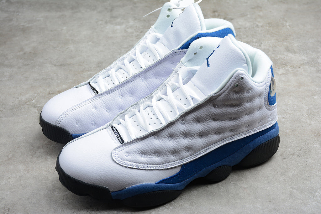 Air Jordan 13 – Blanco / Azul / Negro