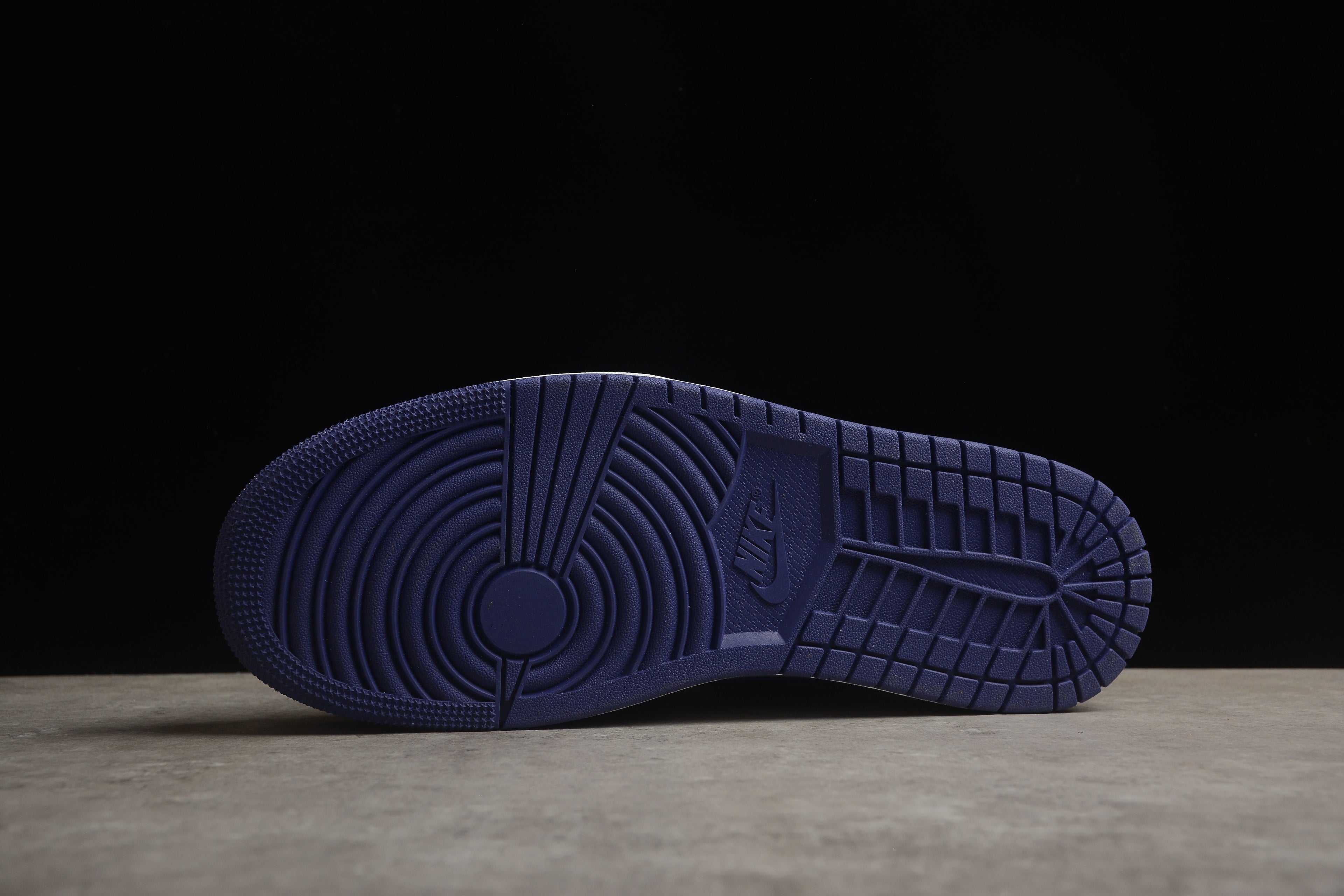 Air Jordan 1 Mid – Tonos de Azul