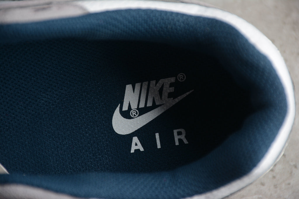 Air Max 1 – Gris / Rosa
