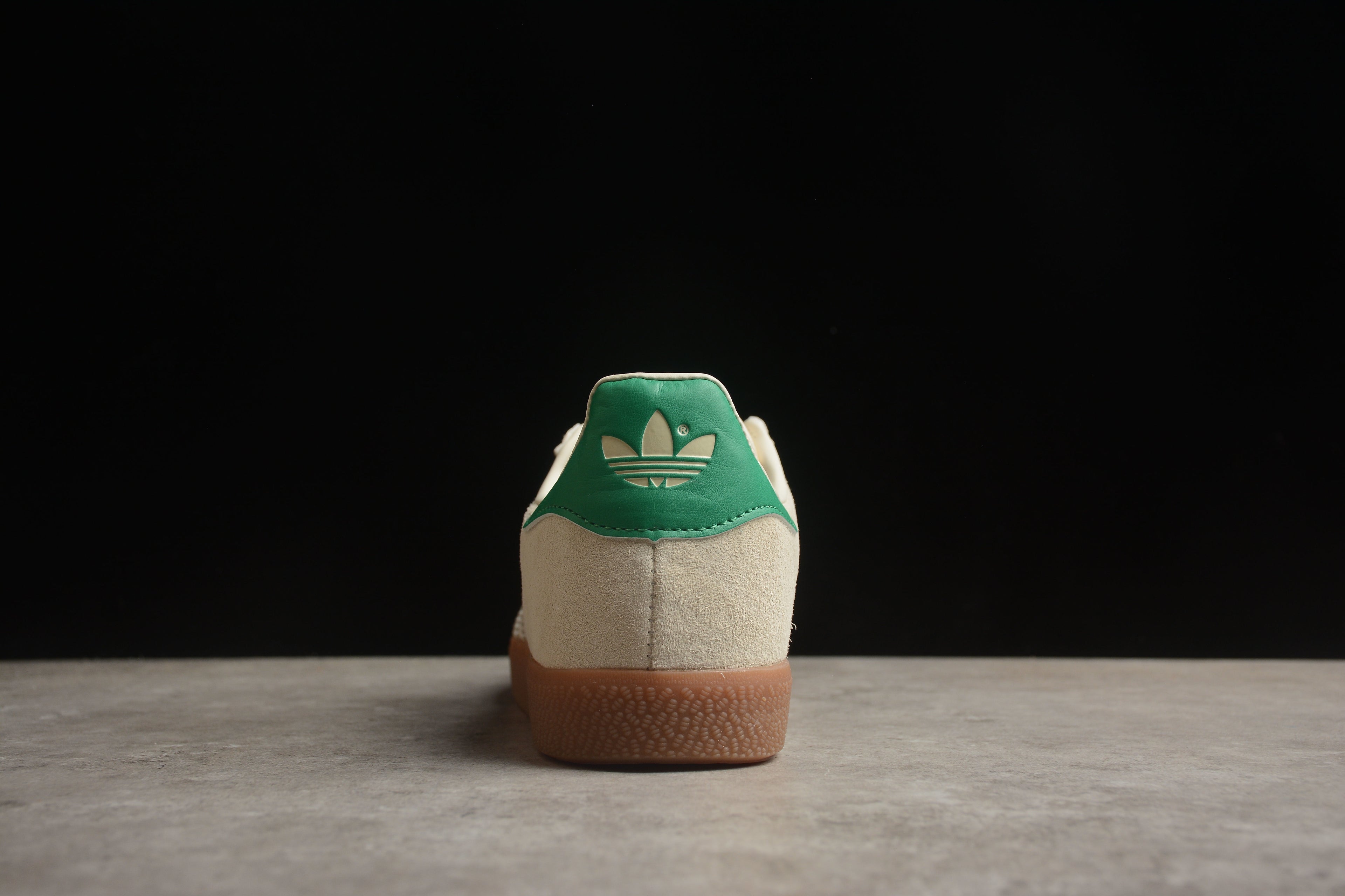 Adidas Samba – Beige / Blanco