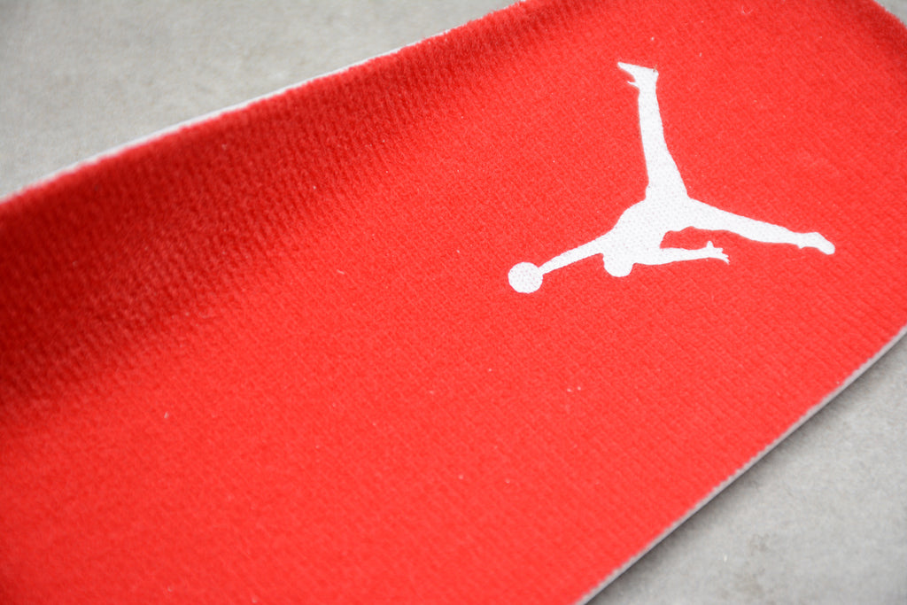 Air Jordan 4 – Blanco / Rojo