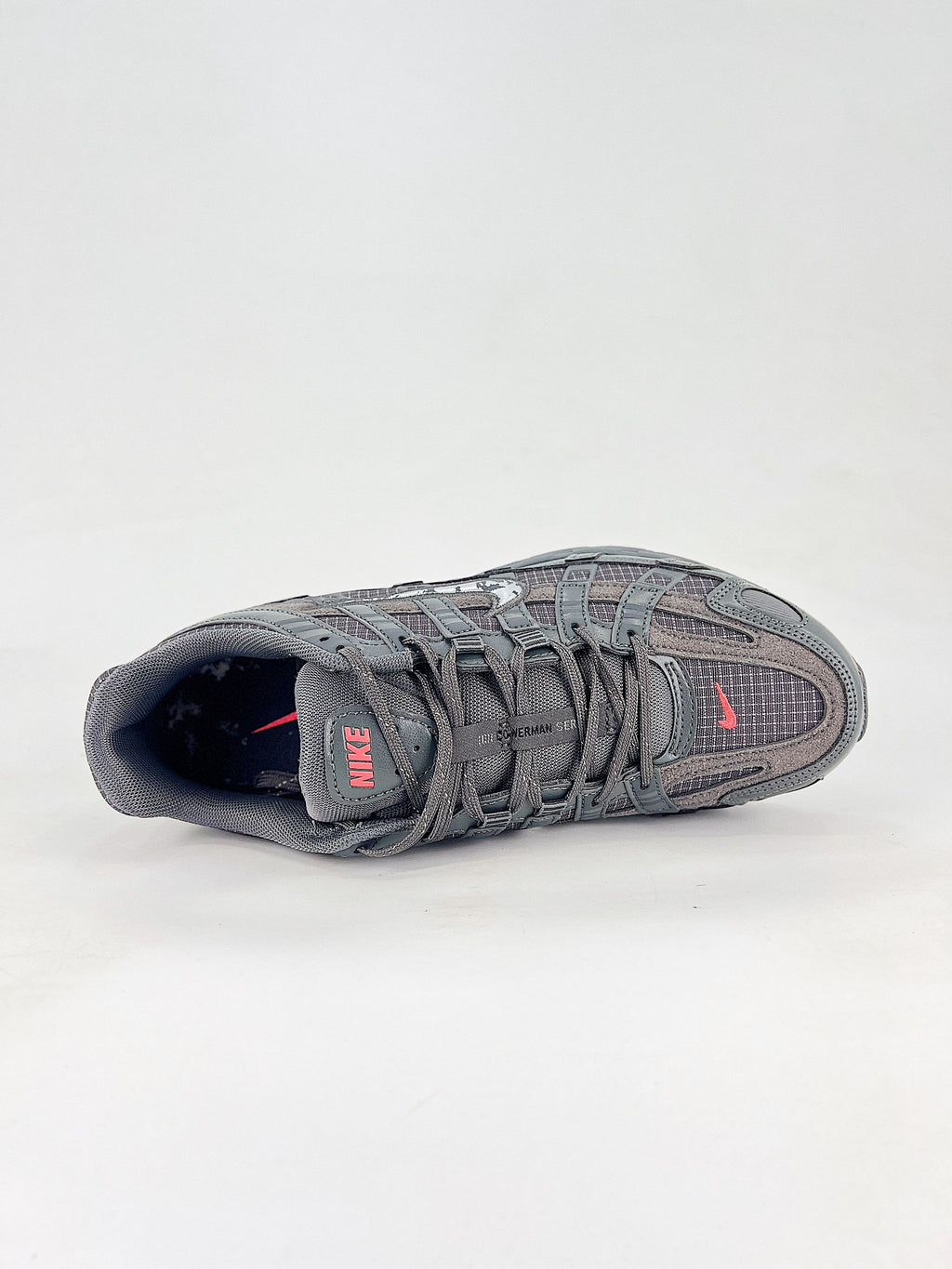 P-6000 – Gris